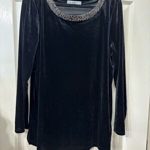Elegant Black Velvet Long Sleeve Top